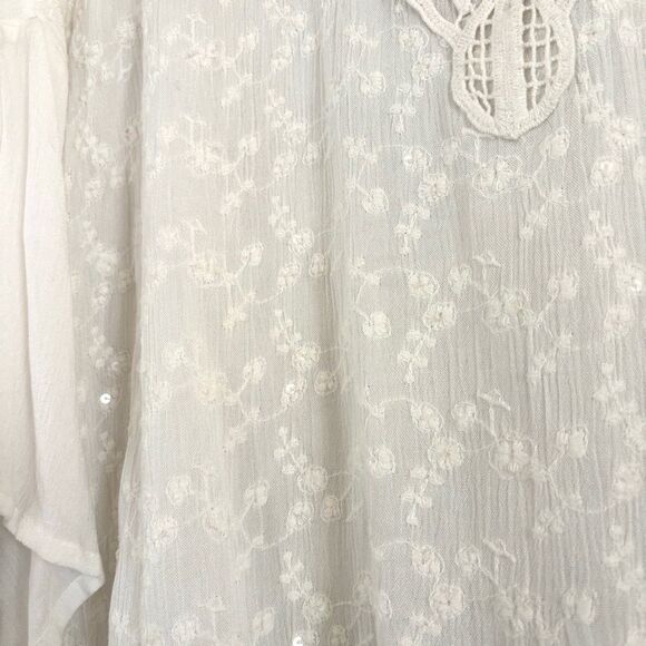 Chicos Shiloh Summer Embroidered Sequin 3/4 Sleeve Relaxed Fit Blouse Size 2 - Picture 4 of 11